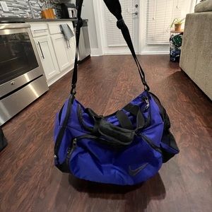 Nike purple duffel bag